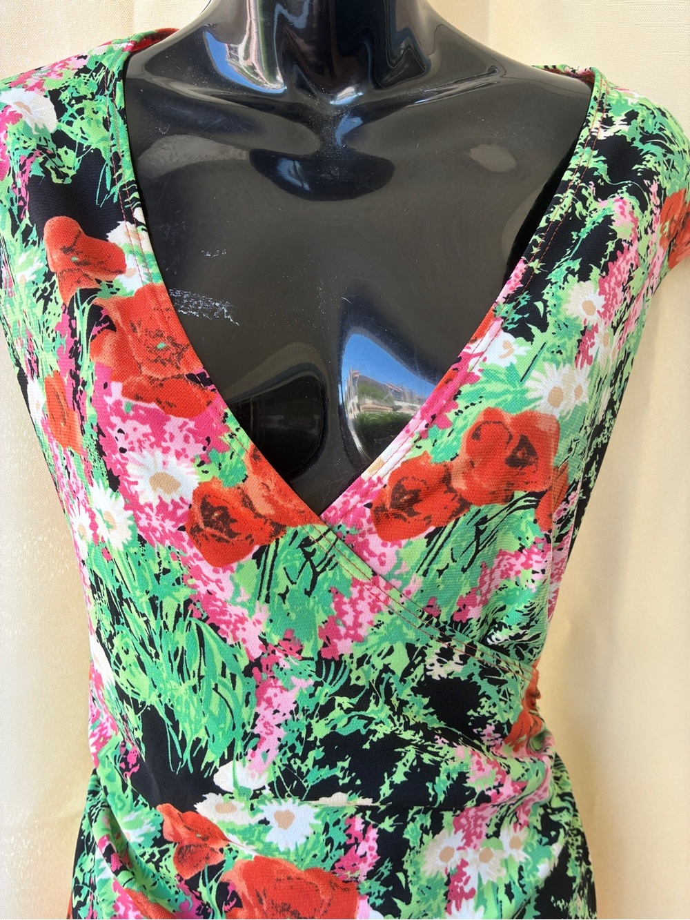 Vintage Y2K BCBG Paris Deep V Surplice Neck Floral Midi Dress - Picture 4 of 9